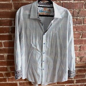 Robert Graham White and Blue Patterned Shirt